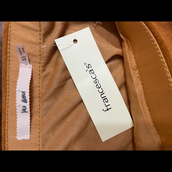 💥 NWT💥 Francesca’s Embroidered Skirt! - Picture 8 of 9